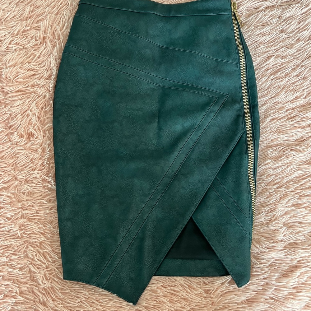 MIDI skirt